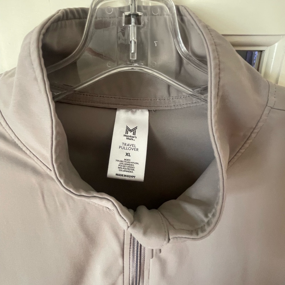 Women’s Member’s Mark XL Taupe Travel Pullover - Picture 2 of 5